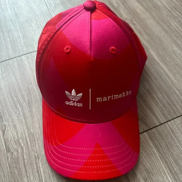 adidas Originals Marimekko hat - Picture 1 of 3